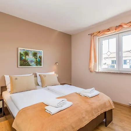 Apartamento Ana *