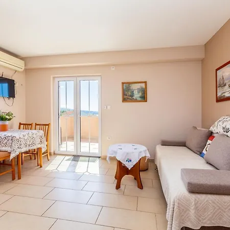 Ana Apartmán Krk Town