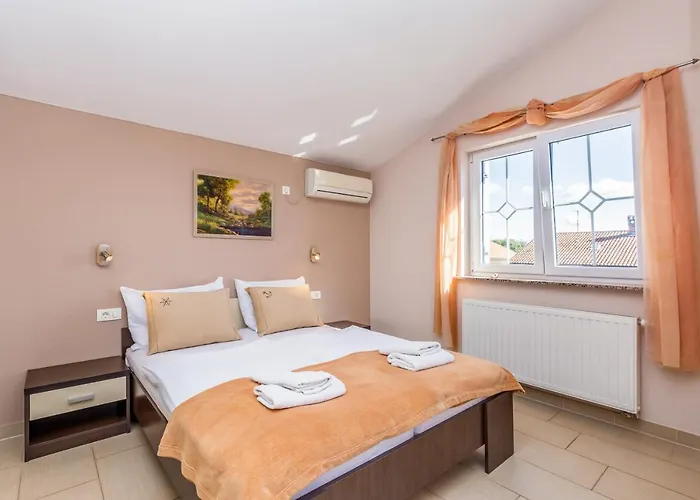 Apartman Ana Krk Town